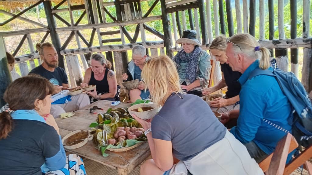 Mutanda Tours